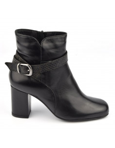 Ankle boots, black leather, strap and buckle, Blair, Bella B, size 34