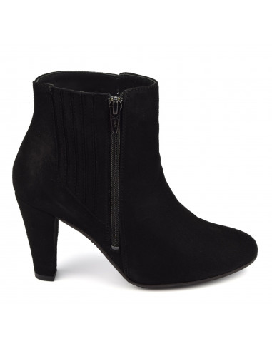 Stylish ankle boots in black suede, woman with small feet, Vaya, Bella B