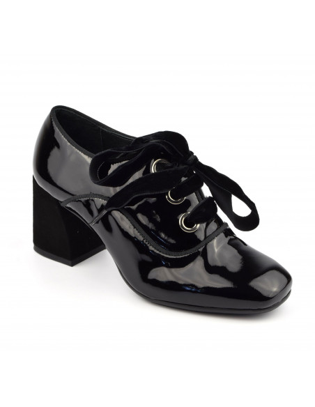 Derbies, laces, black patent leather, Square toes, Vintage, women small sizes, 1980, Dansi