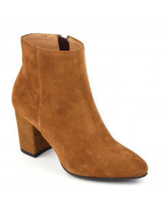 Cognac suede boots, small size, Rylko, Poland