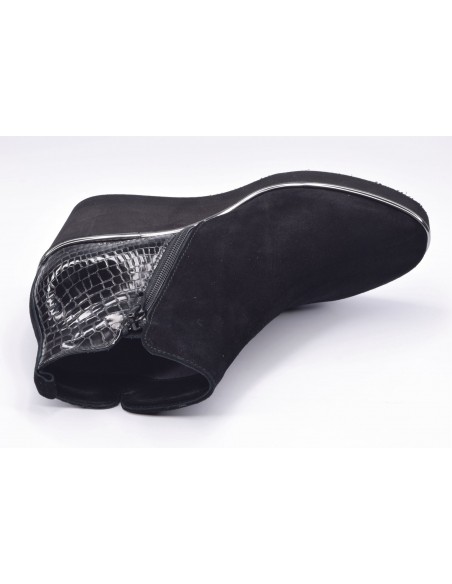 chaussure, bottines compensées, femme petites pointures, noir, vue diagonale couché avant
