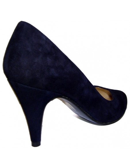 Zapatos de salón de cuero azul marino para mujer.