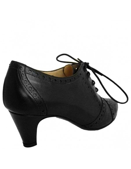 נעלי אוקספורד שחורות