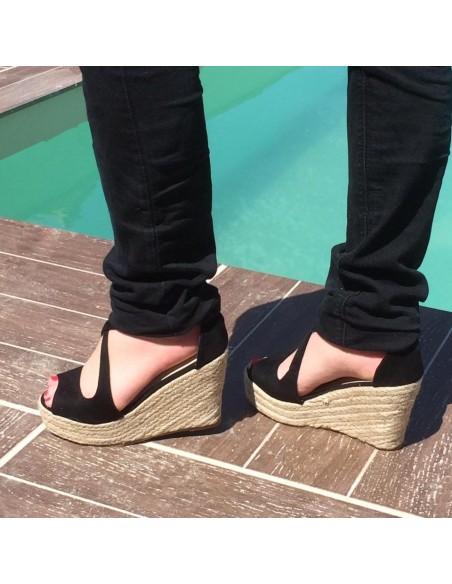 נעלי נשים באביב קיץ 2016 אישה בגודל קטן