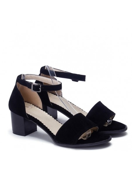 Square heeled sandals