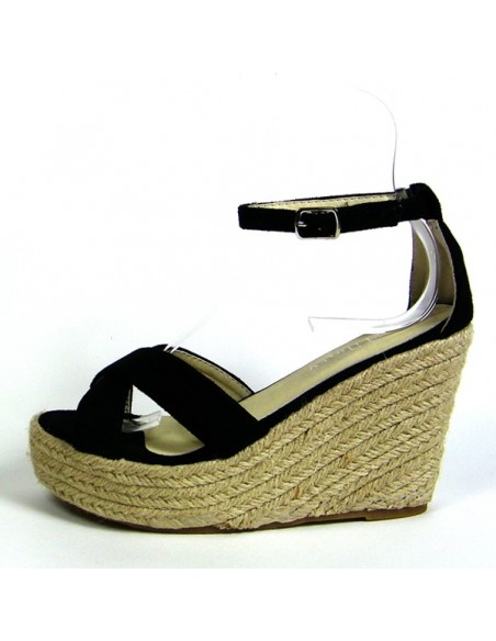 "Armania" sandals for women