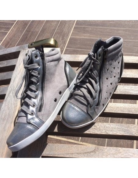 Sneakers alte grigie e argento