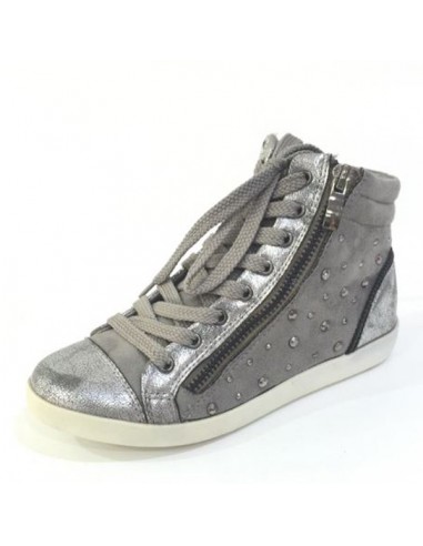 Gray and silver rising tennis shoes