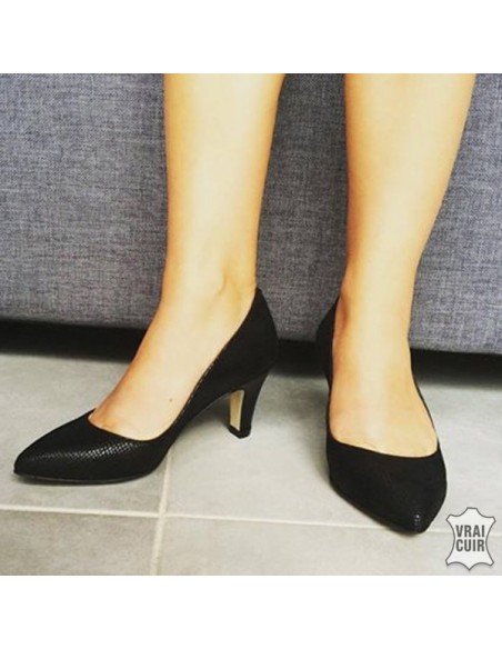Zapatos de tacón de cuero negros