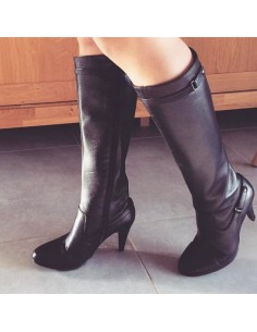 Black boots with zipper