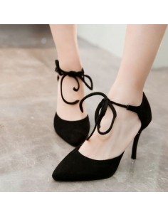 Zapatos de tacón con cordones negros para mujer