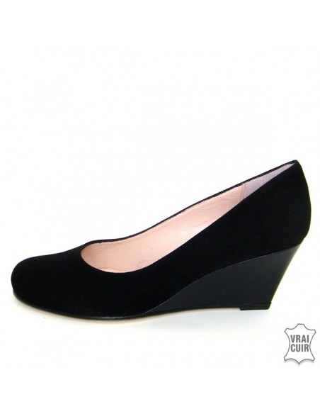 Women&#39;s nubuck small heel pumps