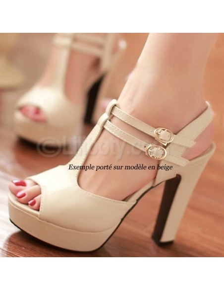 Powder pink sandals in small size for women