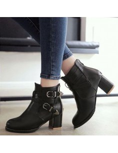 Women&#39;s black ankle boots, small heels, size 32 33 34