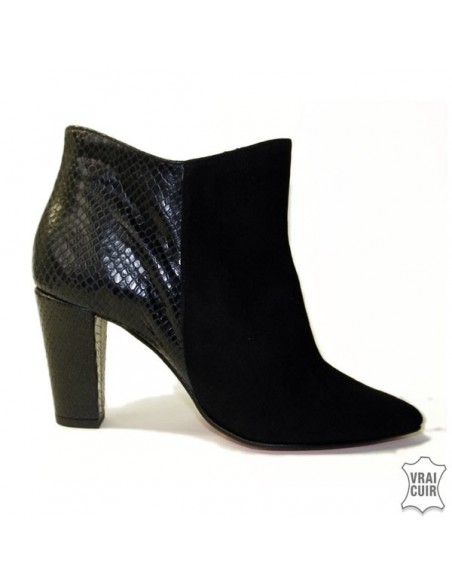 Women&#39;s black ankle boots with small sizes 33 34
