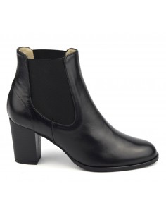 Black smooth leather ankle boots, FZ97587, Brenda Zaro, women small size