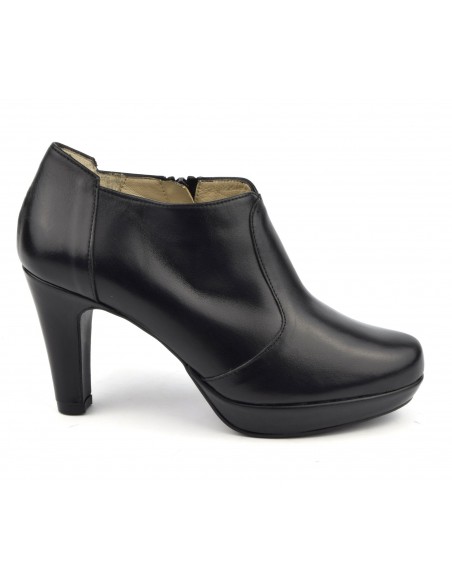 Low boots smooth black leather platform, F97509, Brenda Zaro, women small sizes