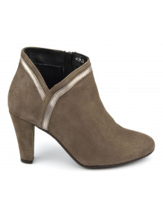 Taupe suede ankle boots, woman small size 33, size 34, Vanny, Bella B